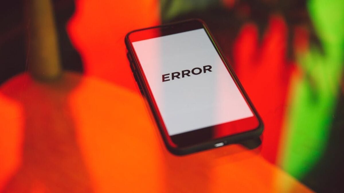 Actualizas tu iPhone y algo impeensado deja de funcionar: la historia detrás del error que encendió las alarmas