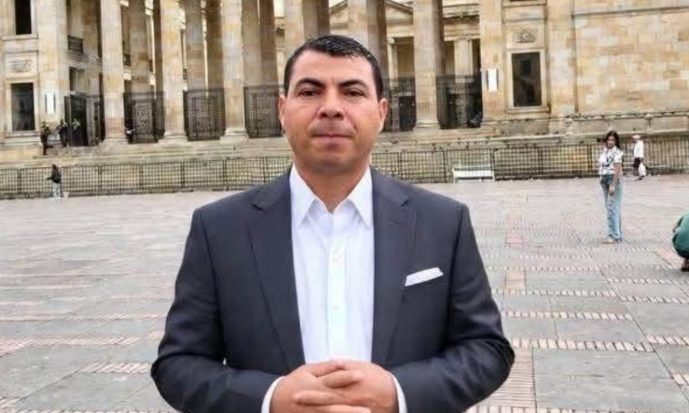 Apareció el candidato al Senado Andrés Vásquez, retenido en Pelaya, Cesar: aseguró que denuncias sobre Sayco están relacionadas con su secuestro