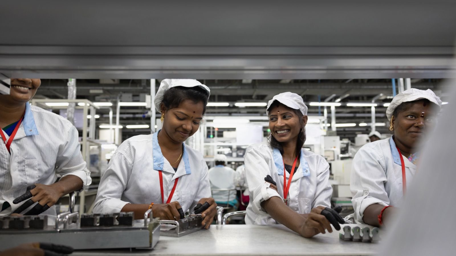 Apple enseña Swift y robótica en toda su cadena de suministro en India