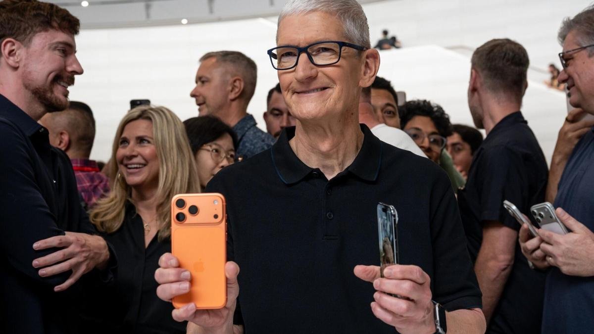 Apple estaría desarrollando también un iPhone plegable, parecido al Galaxy Z Flip de Samsung