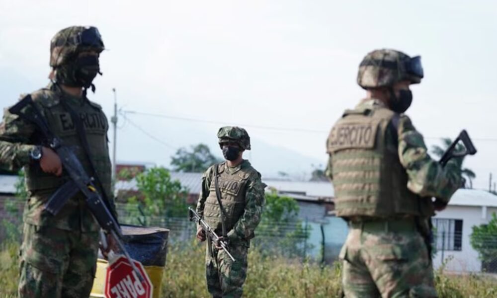 Ataque con drones contra bases militares en Arauca deja dos oficiales heridos y mantiene en alerta a la región