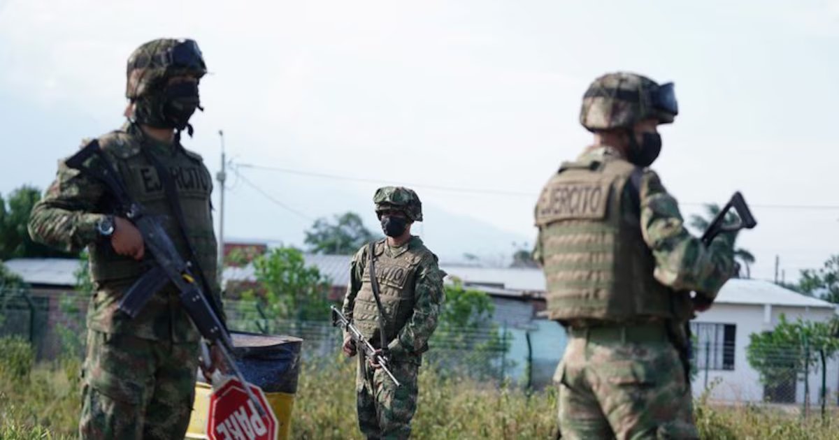 Ataque con drones contra bases militares en Arauca deja dos oficiales heridos y mantiene en alerta a la región