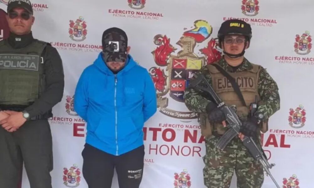 Capturan a ‘Tito’, cabecilla de los Comuneros del Sur en Nariño: sería un gestor de paz designado por el Gobierno Petro