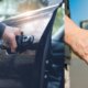 China prohíbe manijas escondidas en las puertas de los carros, como las de Tesla: ¿por qué?
