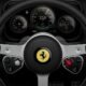 Cómo es el interior del primer Ferrari eléctrico diseñado por uno de los genios del iPhone
