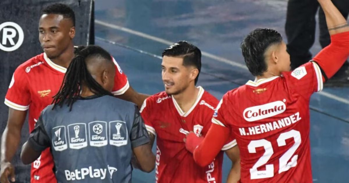 División en América de Cali: la directiva debate sin acuerdo quién será el nuevo delantero