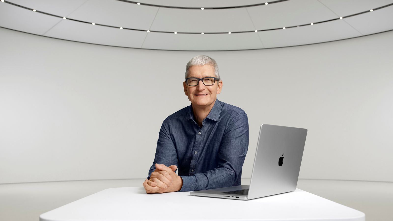 El CEO de Apple, Tim Cook, promete presionar al gobierno de EE. UU. en materia de inmigración