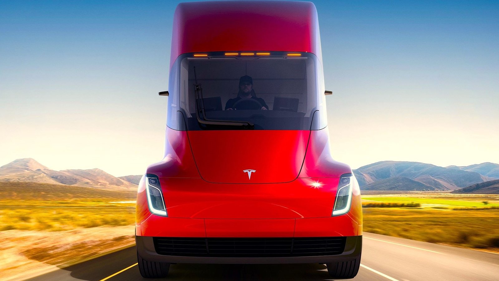 El Tesla Semi machaca al Mercedes eActross con 805 km de autonomía y un récord de consumo