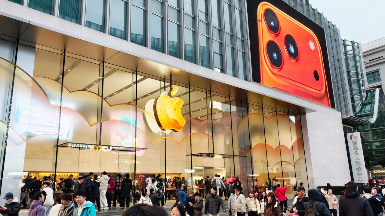 El inesperado regreso del iPhone a China