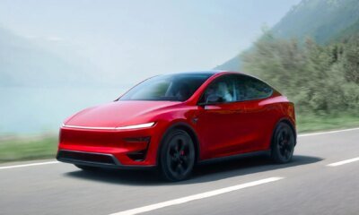 Elon Musk convierte tu Tesla en profesor, terapeuta o cuentacuentos