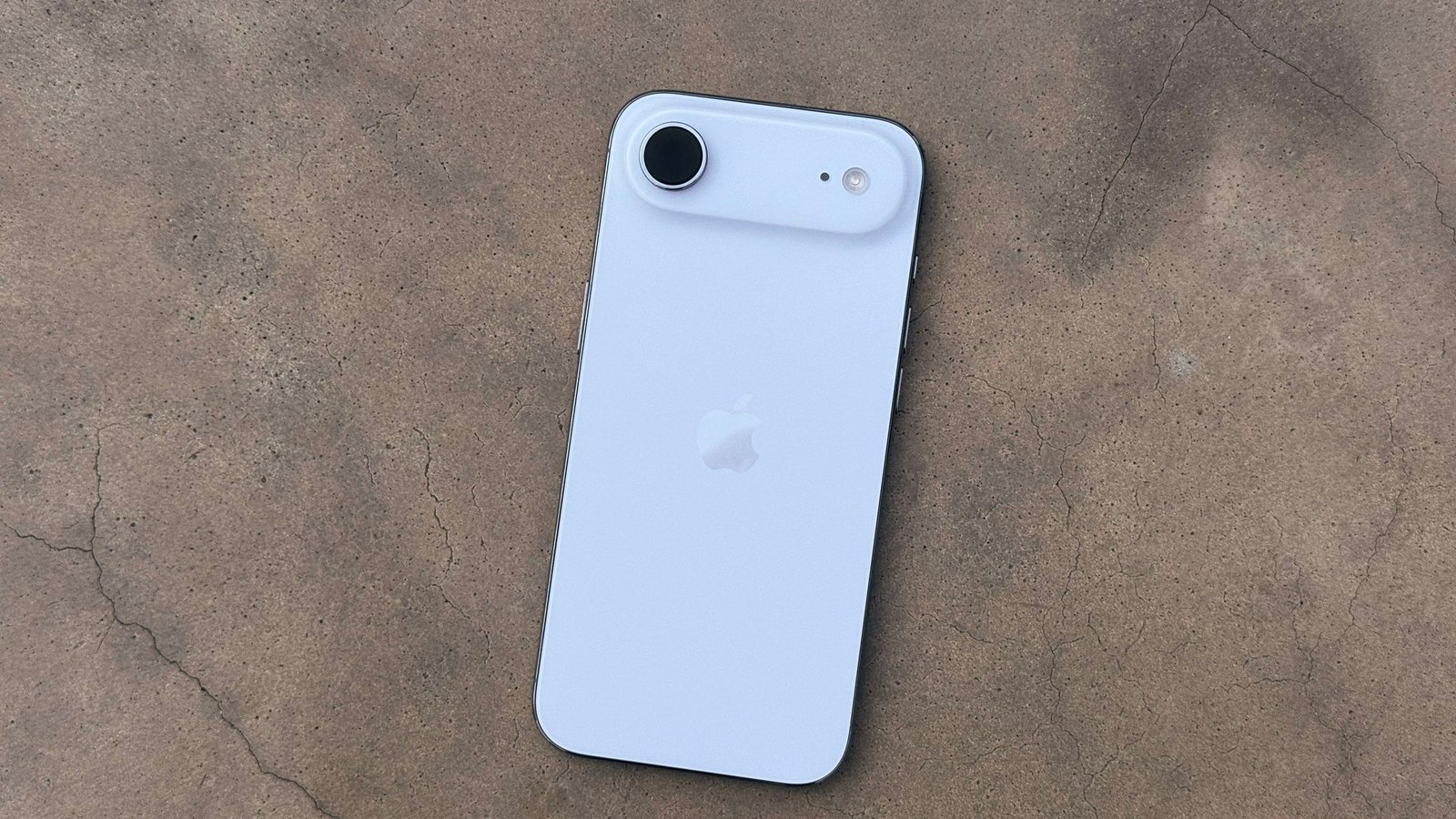 Enorme filtración del iPhone Fold avanza especificaciones y diseño: aquí hay 7 formas en las que podrían diferir del Samsung Galaxy Z Fold 7
