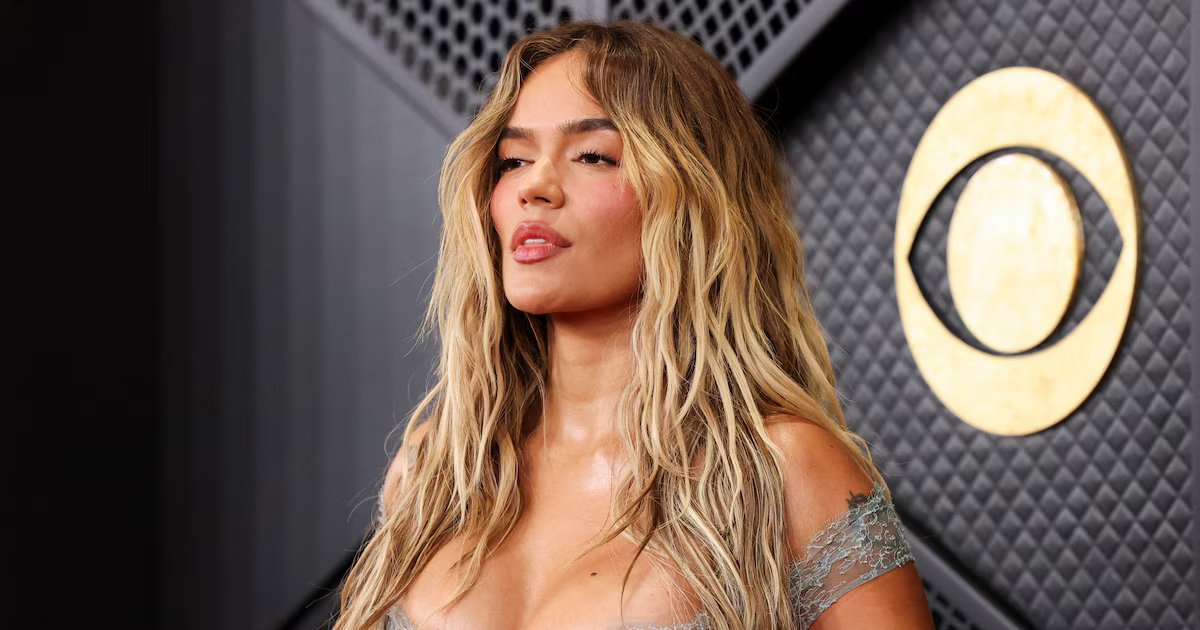 Estos son los prestigiosos diseñadores de los vestidos que usó Karol G en la gala de los Grammy 2026: ⁠cuestan una fortuna