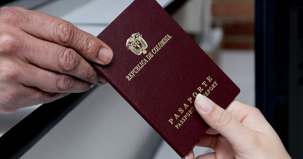 Gobierno Petro firma nuevo contrato de pasaportes por $185.000 millones: tercer acuerdo bajo la lupa