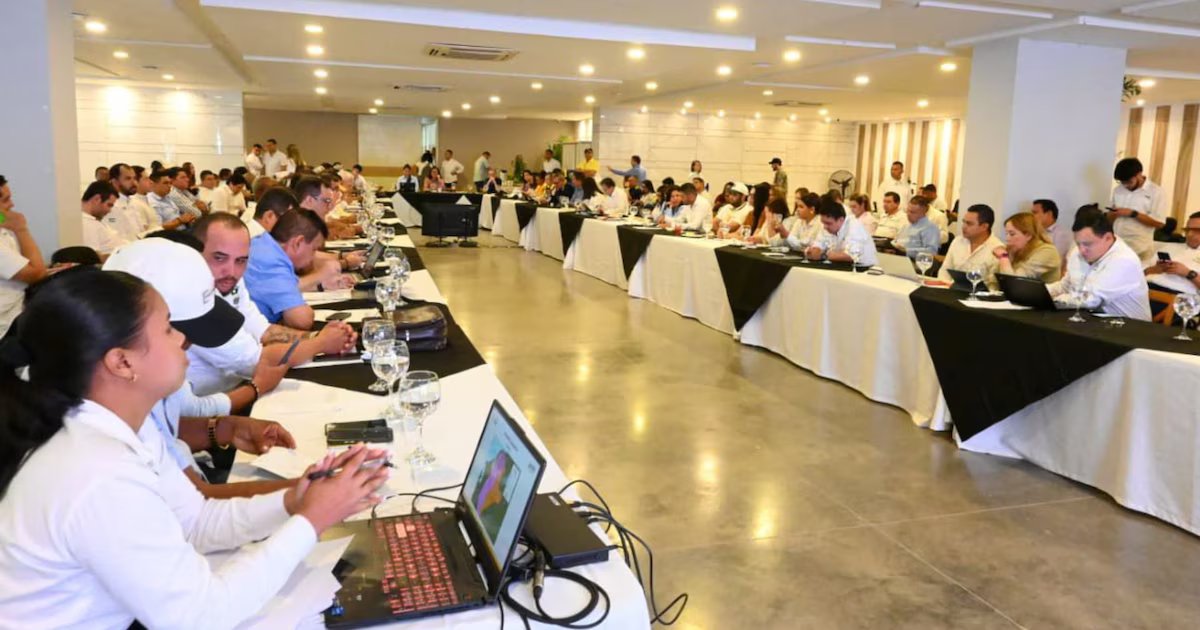 Gobierno coordinó acciones con 25 alcaldes de Córdoba por inundaciones: inversión supera $13.000 millones