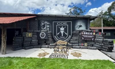 Golpe al narcotráfico en la Amazonía: incautan dos lanchas con cocaína, marihuana tipo skunk y armas de fuego de largo alcance