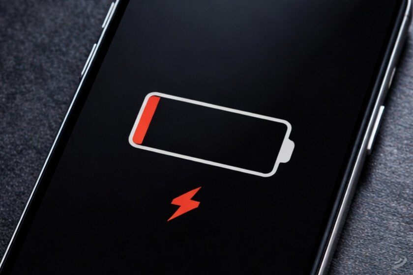 Hace 8 años, tu iPhone iba más lento y Apple dijo que "era por tu bien"