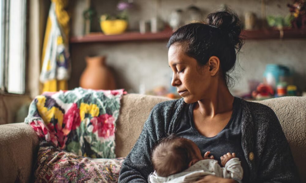 Hogares encabezados por mujeres ya suman 138.734 familias: “Es muy duro porque me toca pagar todo sola”