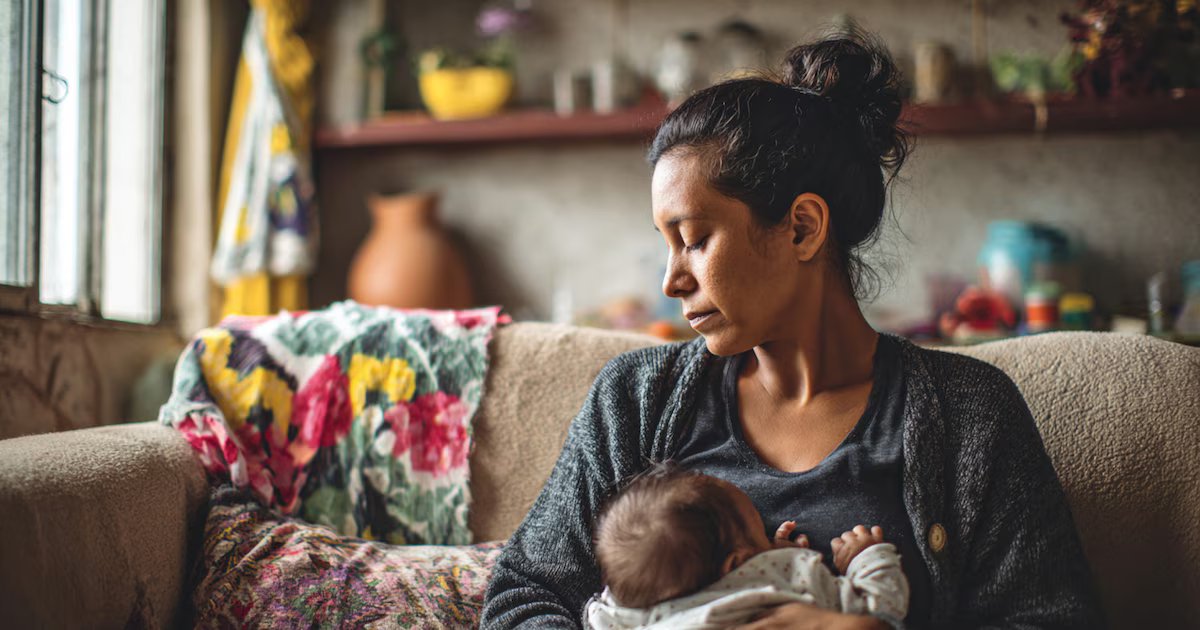 Hogares encabezados por mujeres ya suman 138.734 familias: “Es muy duro porque me toca pagar todo sola”