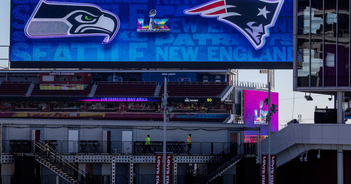 Hora y dónde ver en Colombia a Bad Bunny y Christian González en el Super Bowl LX: New England Patriots y Seattle Seahawks se juegan el título
