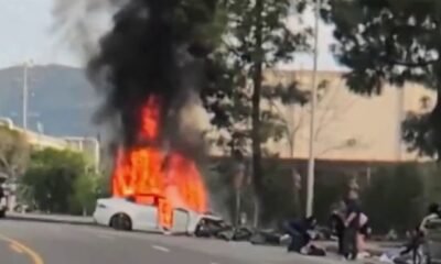 Incendio de auto Tesla en Winnetka – Telemundo 52