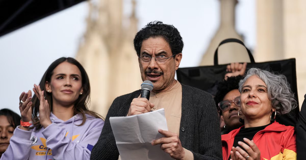 Iván Cepeda anunció el respaldo de los sindicatos a su campaña presidencial: “Incluye a las tres principales centrales obreras”