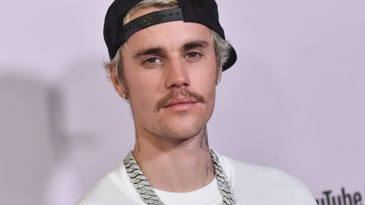Justin Bieber se viste de héroe y denuncia en sus redes a una de las funciones del iPhone que resulta en una molestia para una gran cantidad de usuarios. ¿Habrá reacción por parte de Apple?