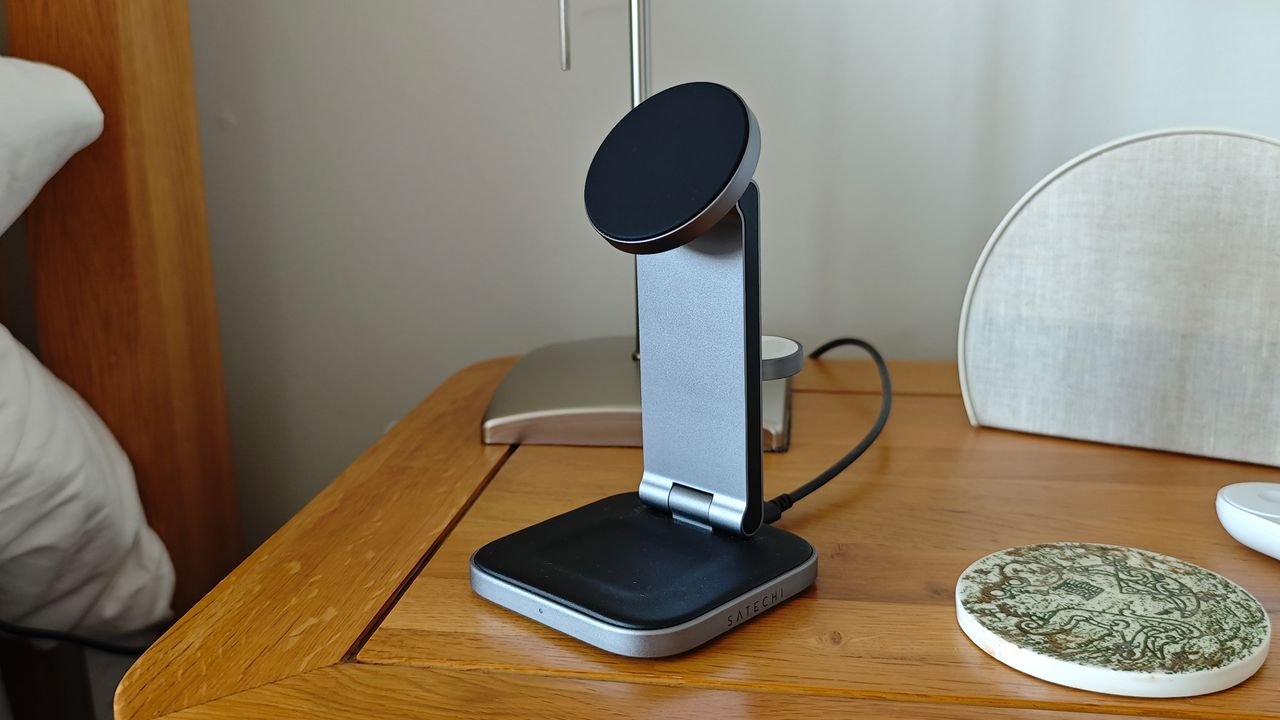 Los mejores cargadores de viaje 3 en 1 para tu iPhone, Airpods y Apple Watch