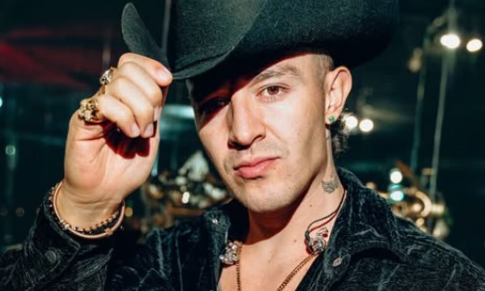 Luis Alfonso denunció en sus redes sociales que crearon un chat para estafar a sus seguidores: “Nunca pido un peso”