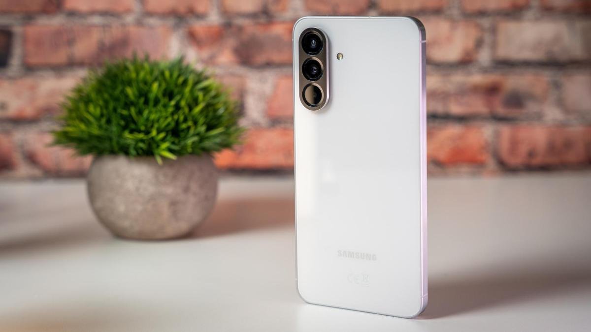 No es un iPhone, pero para el día a día este Samsung barato cumple de sobra