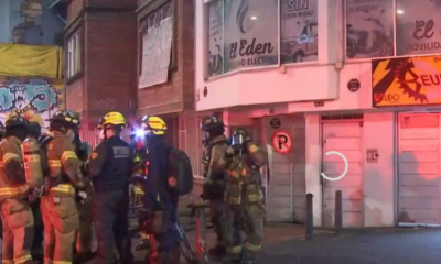 Pérdidas millonarias dejó incendio en un local comercial de venta de motos eléctricas en Bogotá: habría explotado una pila de litio