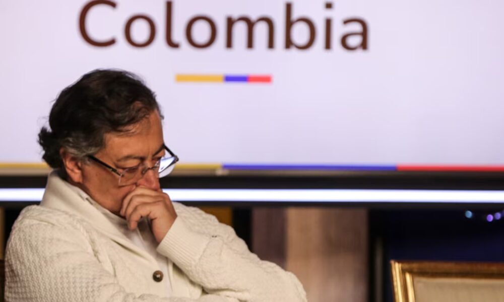 Petro dio el valor en que se debería fijar el salario mínimo para que los colombianos puedan vivir cómodamente: supera los dos millones