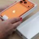 Por qué todo el mundo quiere un iPhone naranja: El secreto de Apple para volver a ser un símbolo de estatus