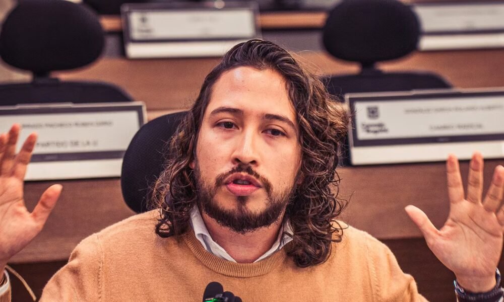 Quejas por basuras en Bogotá suben 36 % entre 2024 y 2025, según denuncia cabildante Sastoque