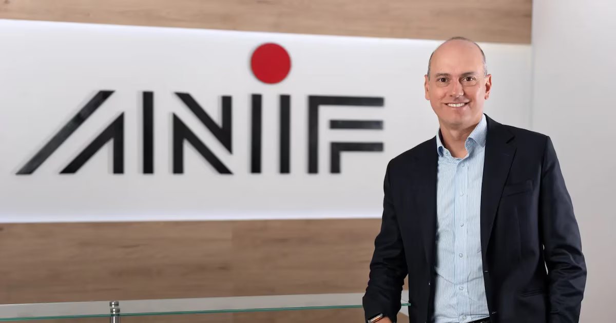 “Reversar el alza del salario mínimo sería caótico”: ANIF tras aumento del 23,7 % en 2026