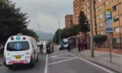 Se volcó una ambulancia en importante vía de Bogotá: una persona lesionada y caos vial en el norte de la ciudad