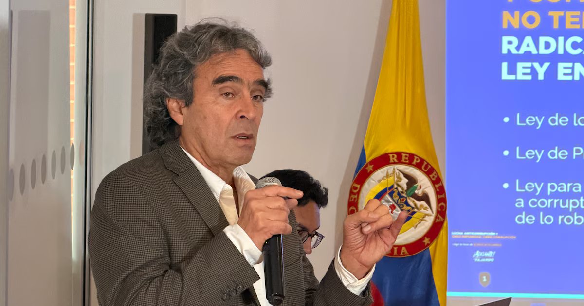 Sergio Fajardo propone salvar la salud, acabar la ‘paz total’ y fortalecer la seguridad en su tercer intento presidencial
