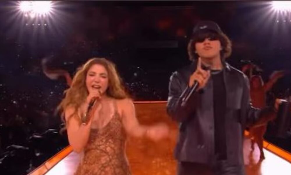 Shakira subió a Beéle a cantar ‘Hips Don’t Lie’ en vivo y pusieron a delirar a los asistentes: “Pedazo de artista”