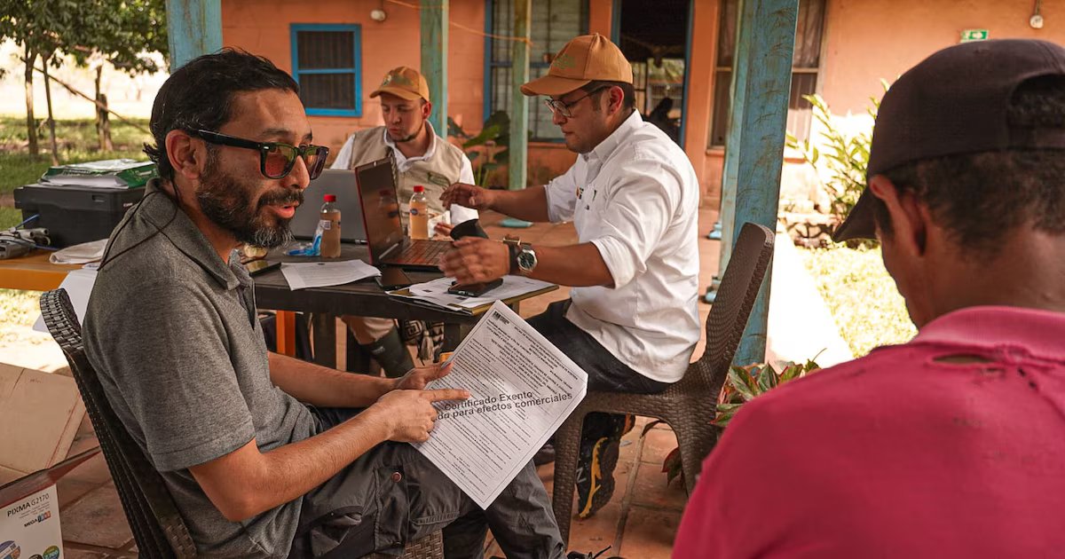 Terrenos de los hermanos paramilitares Castaño Gil fueron entregados a los damnificados de Córdoba por ola invernal