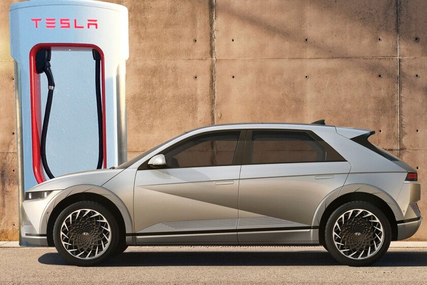 Tesla abre sus supercargadores en México para otras marcas de autos eléctricos. El problema es que casi nadie las compra.