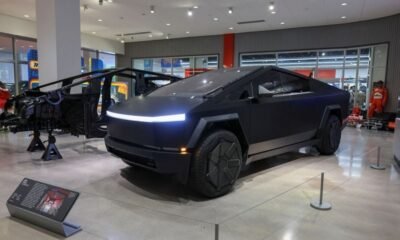 Tesla reduce el precio del modelo Cyberbeast de la Cybertruck en EE.UU.