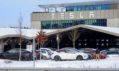 Tesla sobrecarga de trabajo y fomenta un ambiente laboral tóxico en Alemania: sindicato
