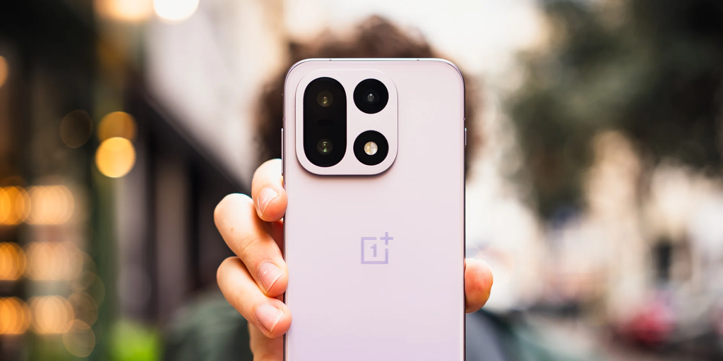 Tiene estética de iPhone pero cuesta la mitad: OnePlus rebaja su móvil estrella con 16 GB de RAM, 512 GB y... - ABC