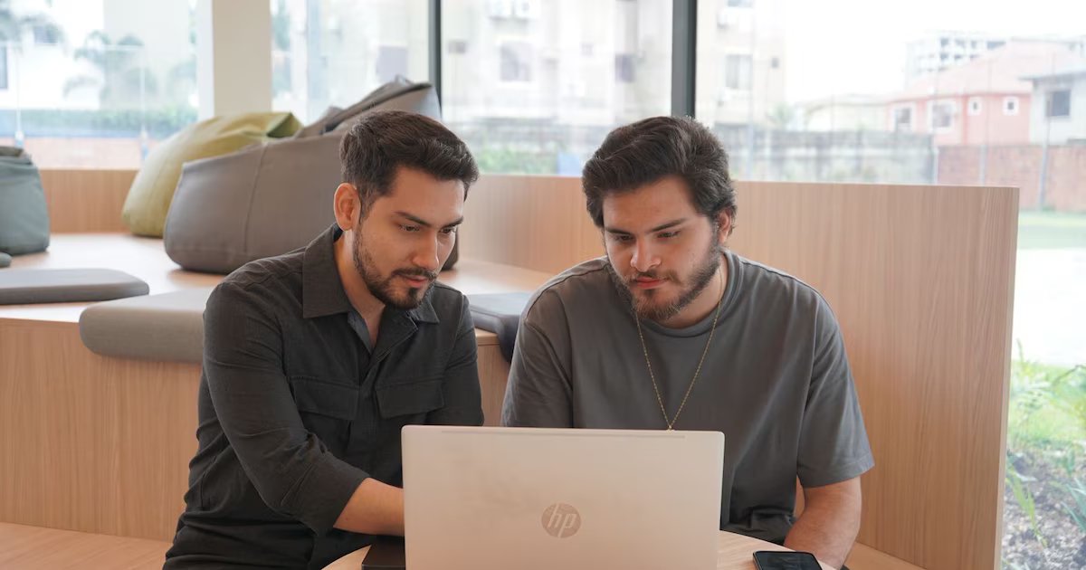 Universidad se hizo viral por otorgar becas completas; así se puede inscribir