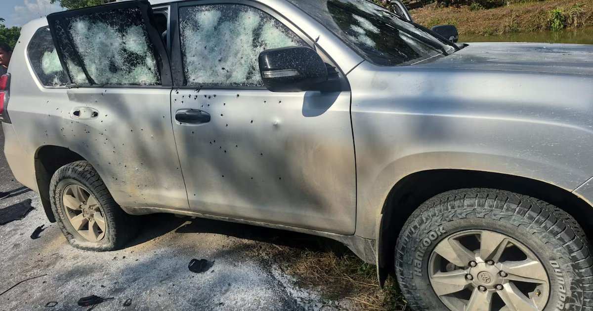 Video muestra el ataque mortal contra escoltas en Arauca: ministro del Interior reportó que el senador está en ‘shock’