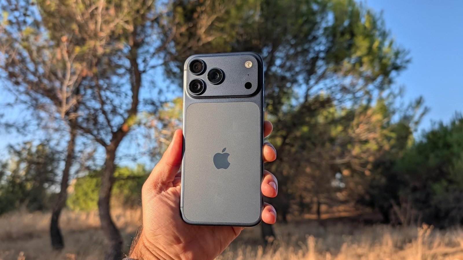 iPhone y iPad son aprobados para manejar información clasificada de la OTAN