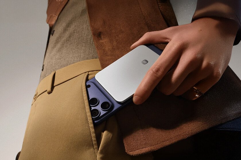 lanza un accesorio para iPhone que va directo a quitarle las máximas ventas posibles a Apple