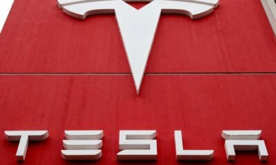 las nuevas normas de seguridad que obligan a la empresa de Elon Musk a rediseñar sus vehículos