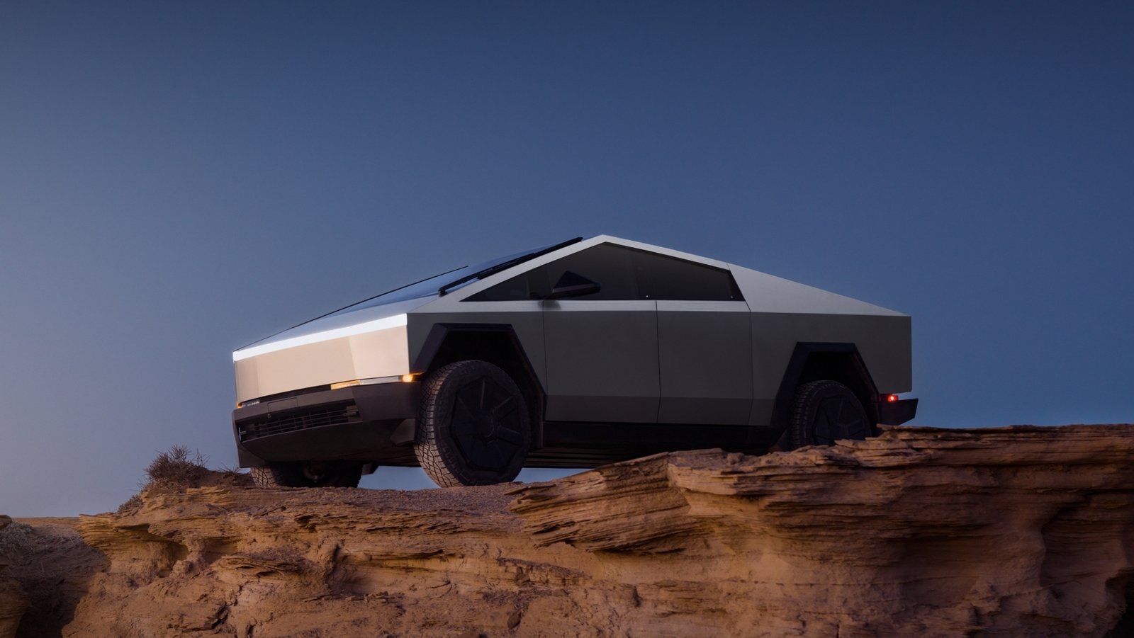 reduce al mínimo el precio del Cybertruck (51.000 €) para intentar salvarlo de la desaparición