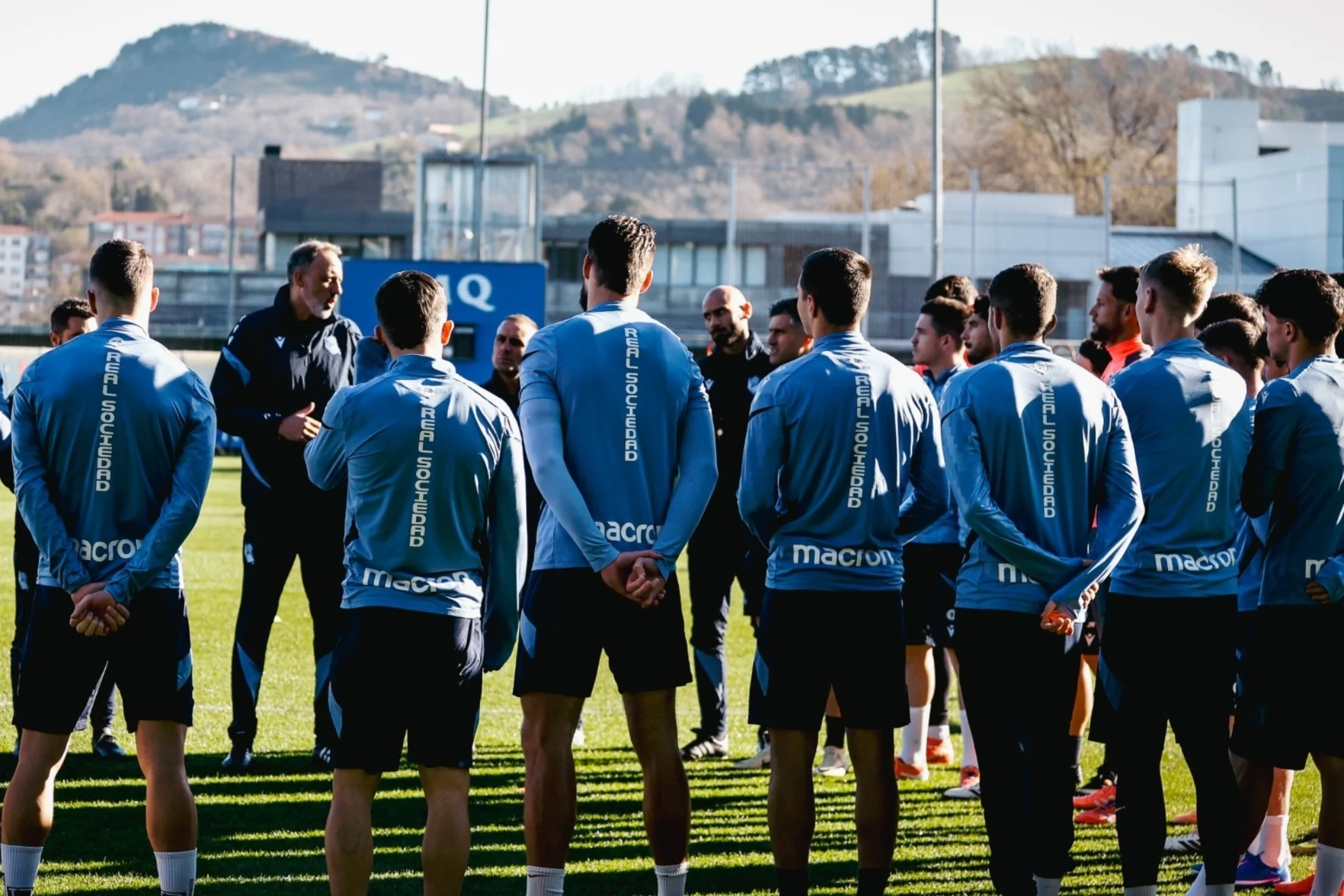 convocatoria de Real Sociedad — Real Sociedad vs Villarreal: convocatoria con cambios clave en defensa y medioca