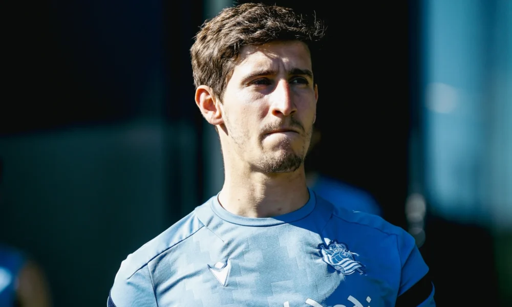 Aihen Muñoz regresa a entrenamientos — Aihen Muñoz regresa a entrenamientos de la Real Sociedad antes del partido contr